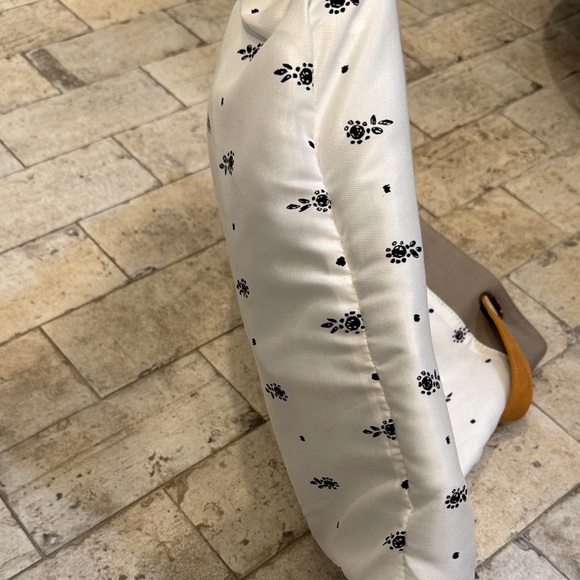 Hearth and Hand w/Magnolia, Grayish khaki Tote Bag Tan vegan slide Straps - Picture 8 of 16